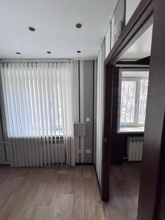 2 комнатная, Космонавтов 4