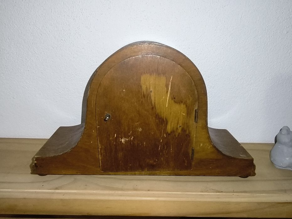 Ceas de șemineu mecanic