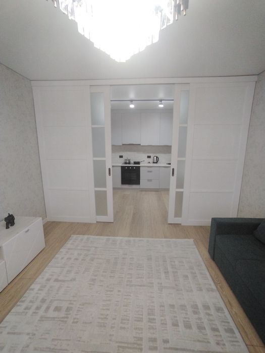 Продам 2 Ком квартиру в центре города