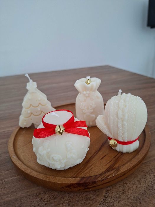 Lumanari parfumate de Craciun din ceara naturala de soia