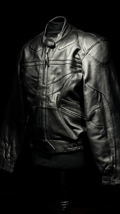 Бомбер из натуральной кожи