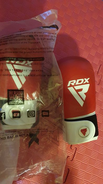 Боксови ръкавици RDX 12oz WAKO лиценз