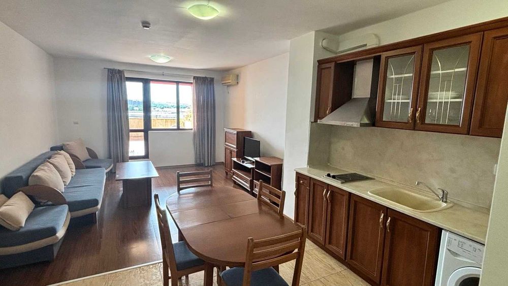 Тристаен апартамент с директна гледка море в к-с Марина Кейп, Ахелой