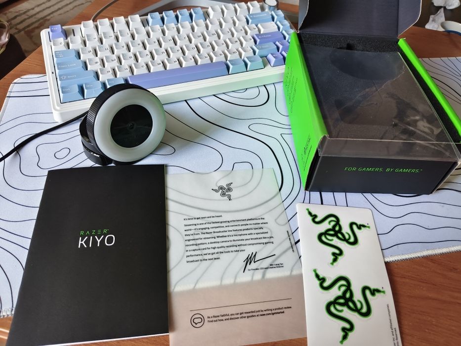 Продам Веб-Камера Razer Kiyo