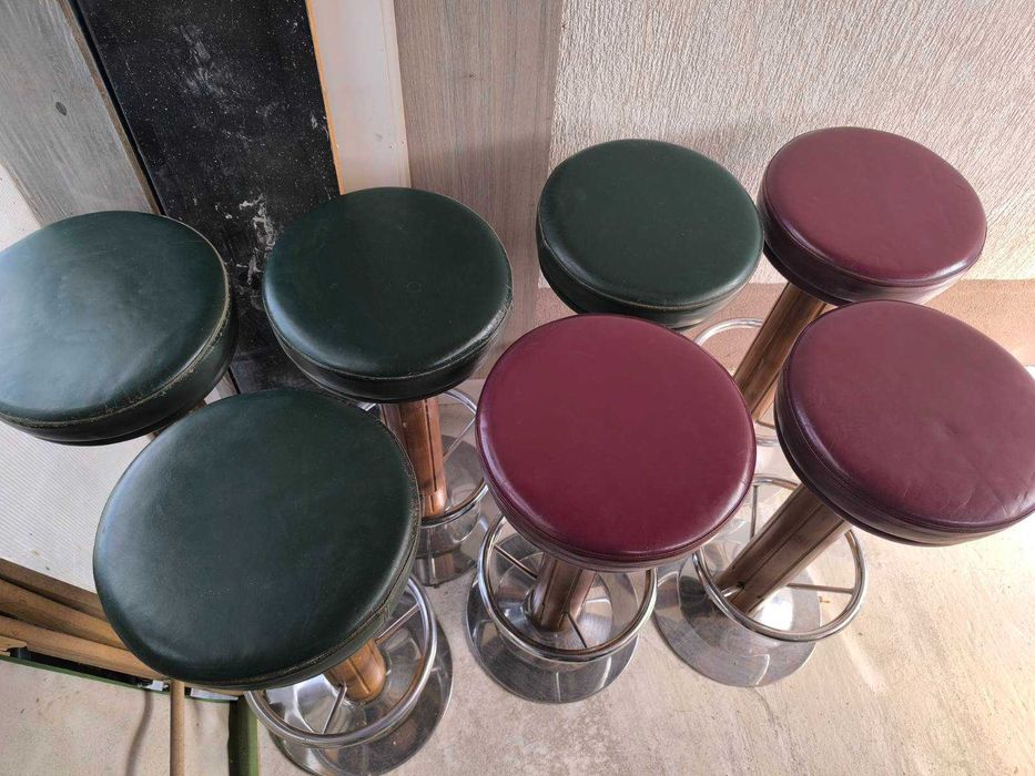 Кожени бар столове