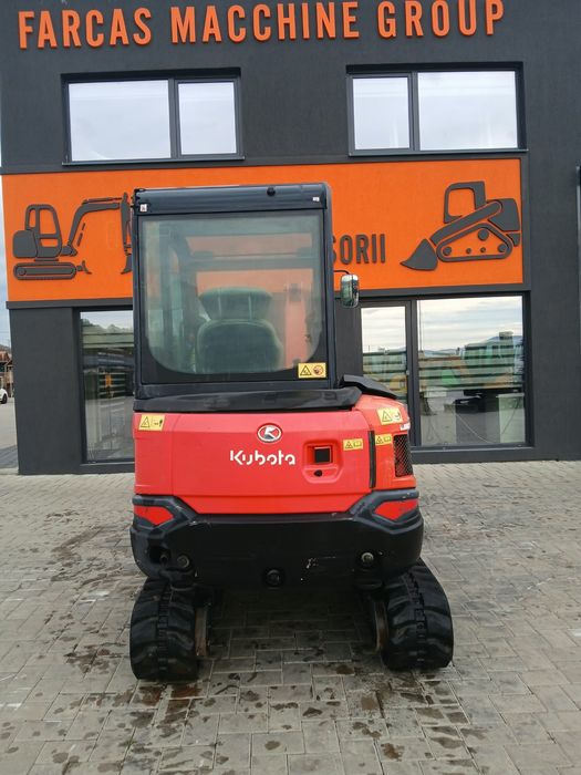 Kubota KX30 – Miniexcavator 3 tone – 2 cupe