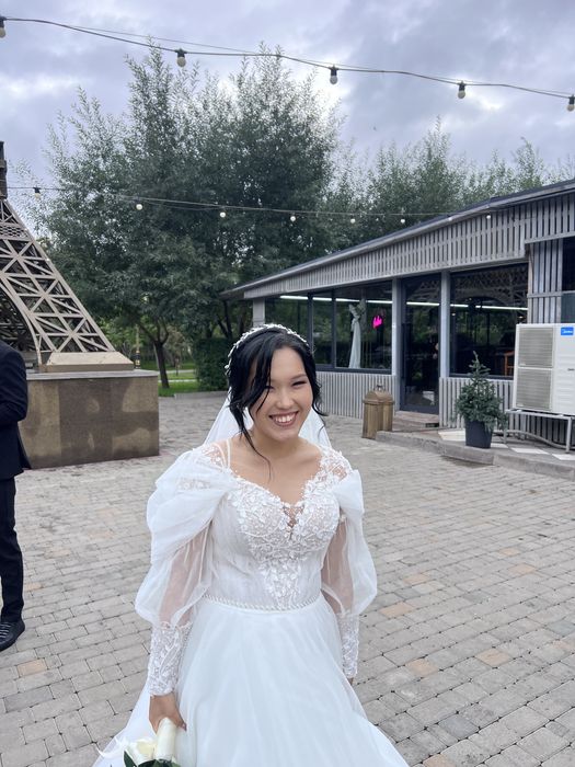 Свадебное платье