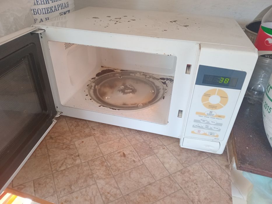 Продам микроволновую печь