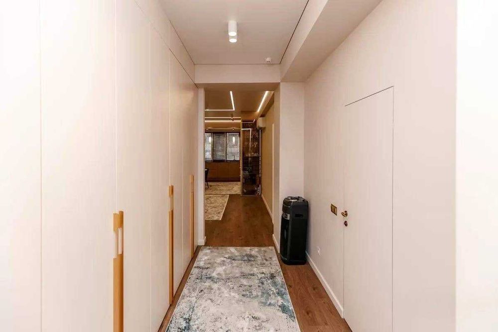 Тристаен апартамент в Центъра – само 250€