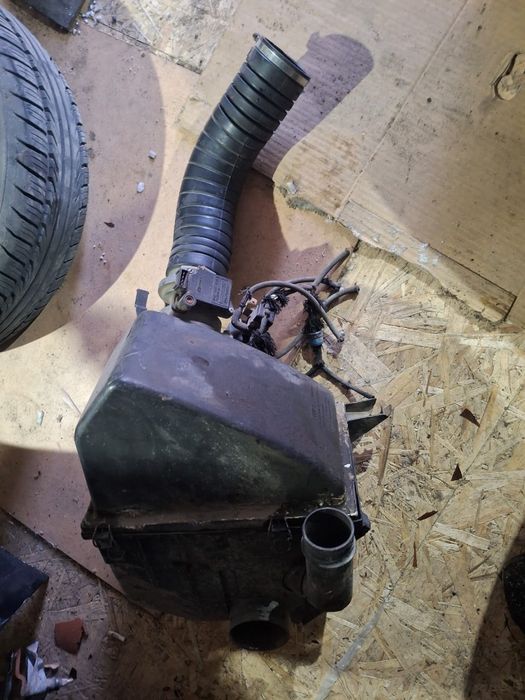 Запчасти на Ауди 100 с4