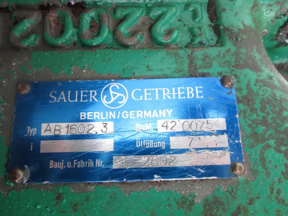 Reductor Sauer AB1602 de excavator Atlas 1602