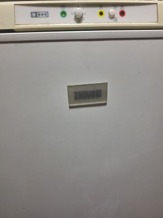 congelator zanussi stare foarte bună