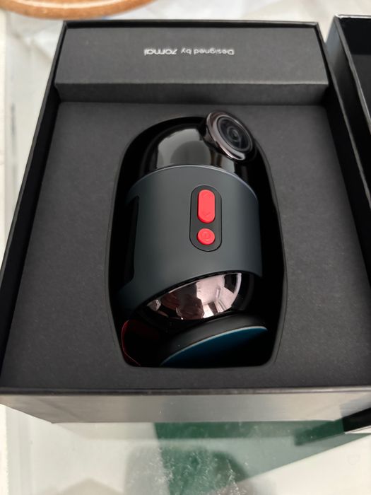 Vând camera auto NOUA