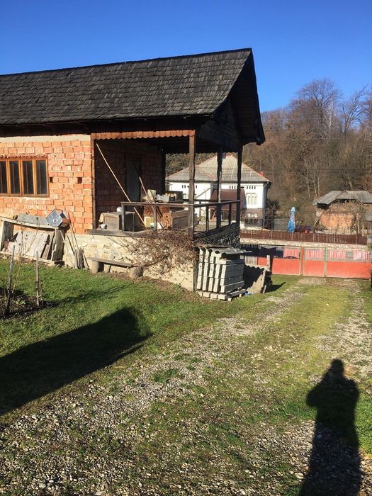 Teren Slătioara Vâlcea – Deschidere D.N. 67, Intravilan + Casă/Anexă