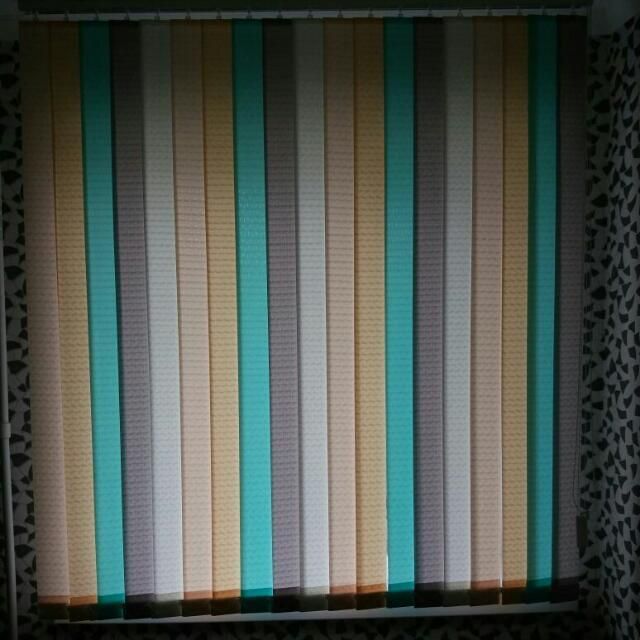 Жалюзи и ролл-шторы.