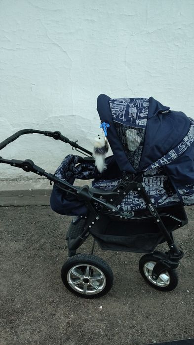 Продам детскую коляску 30000