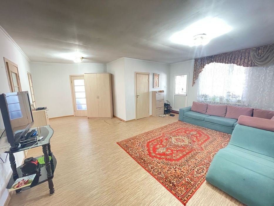 Продам дом в м-не Бирлик