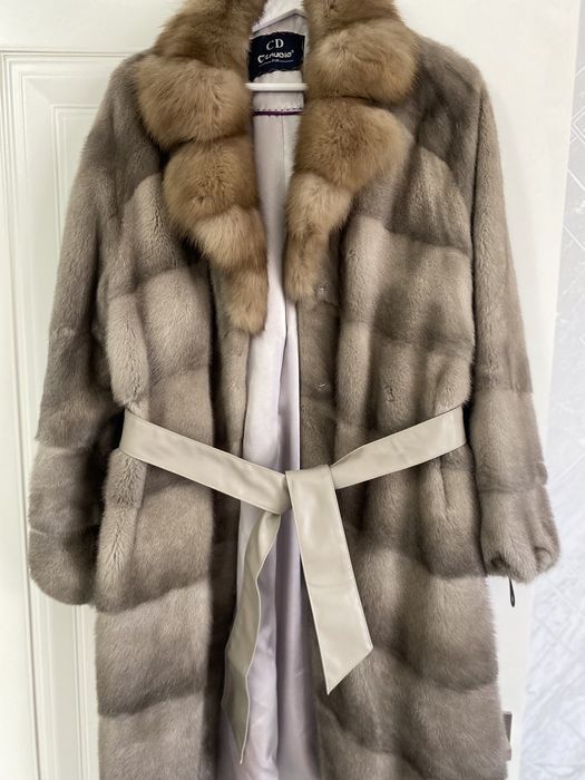 Шуба норковая воротник соболь