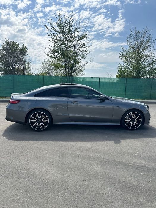 Mercedes-Benz E 53 AMG Mercedes-AMG E53 4MATIC+ 2020 429 CP