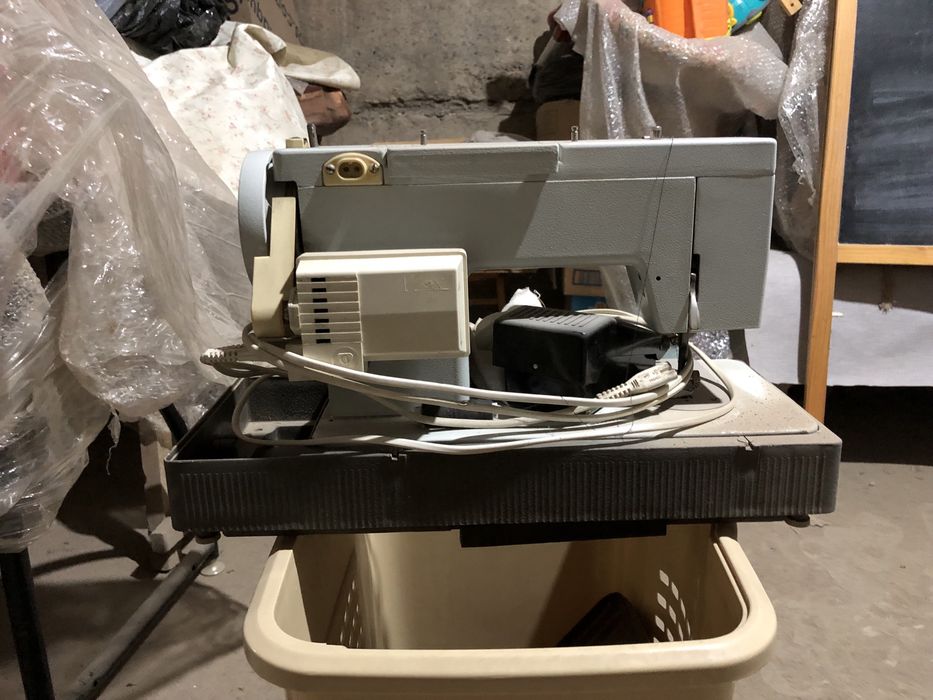 ШВЕЙНАЯ Машинка и Оверлок