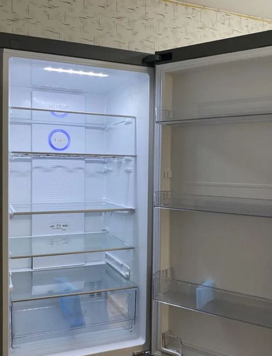 Продам холодильник. Т