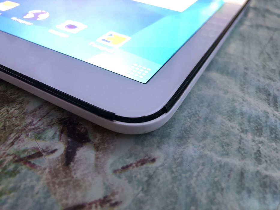 Таблет Samsung galaxy tab 4 T535,