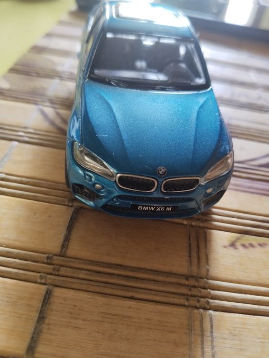 Метална количка BMW X6 M