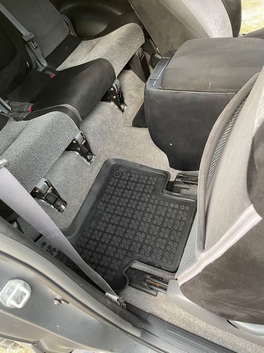 Toyota LandCruiser j120 Prado 2004