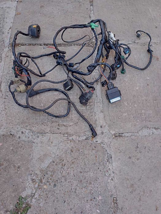 INSTALATIE electrica / suzuki gsxr 600 K