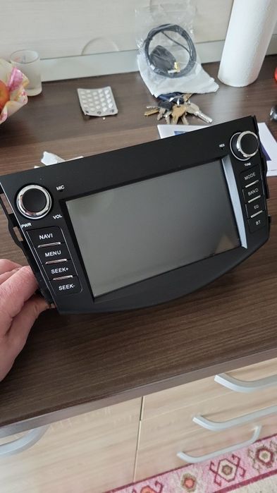 Android 14 навигация toyota rav4 2006 мултимедия Андроид без двд