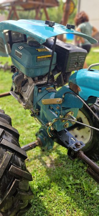 Vand motocultor DKD 1100D cu remorca si accesorii