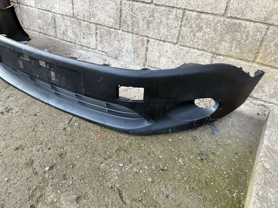 Предна броня за Нисан / Nissan NV 200