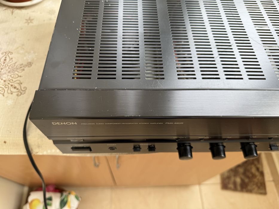 Denon PMA-680r Стерео усилвател