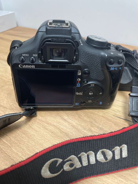 Фотокамера canon eos500d в комплекте