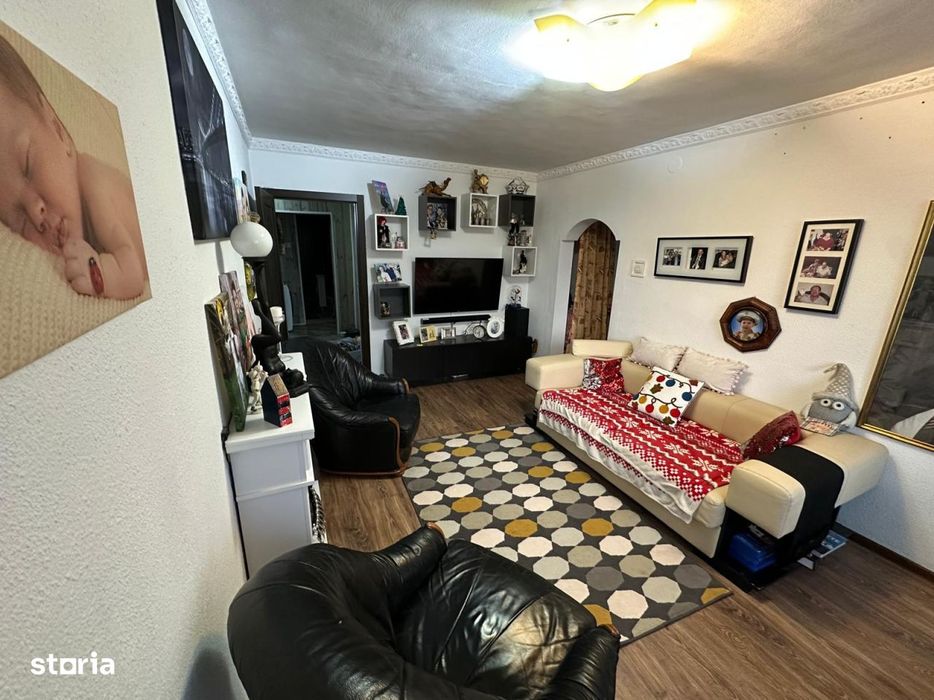 Apartament 4 camere | Calea Mosilor | 82 mp | Centrala proprie | Loc d
