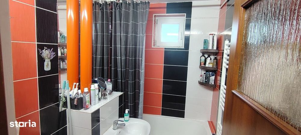 Apartament 2 camere bloc cu lift nou
