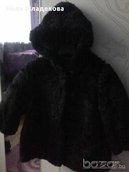 Пухкави черни кокетни палтенца