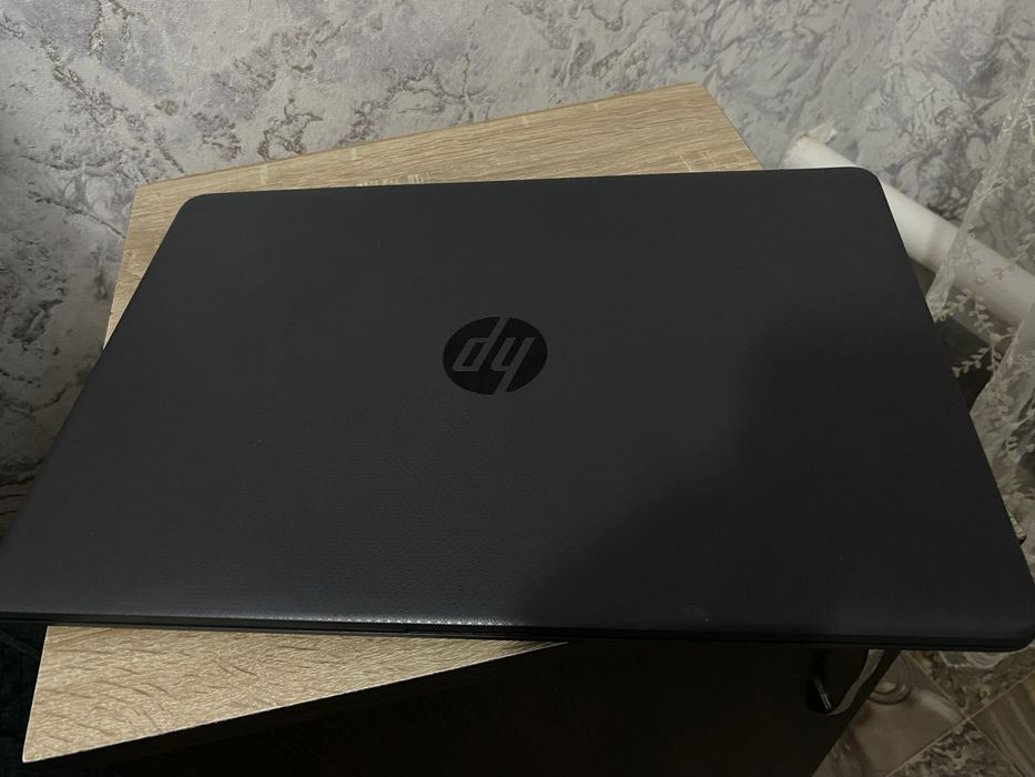 продам ноутбук hp laptop 15s