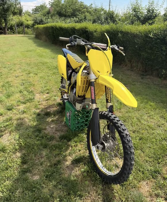 Продава се: Suzuki rmz 250 2011