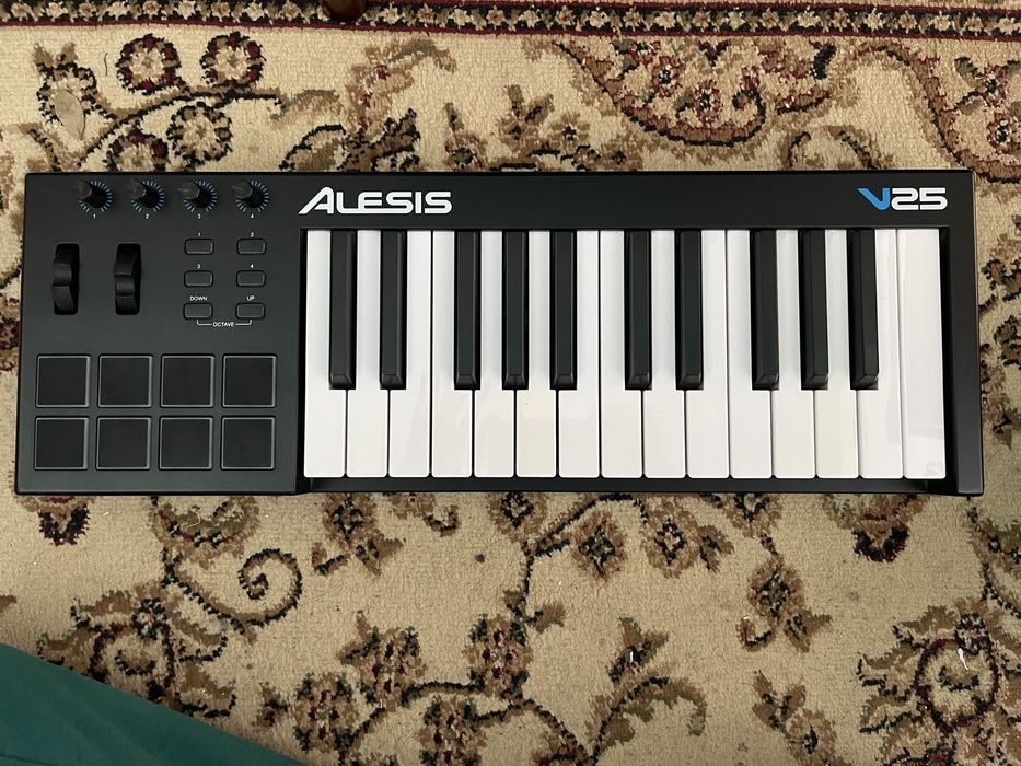 Midi клава Alesis V25