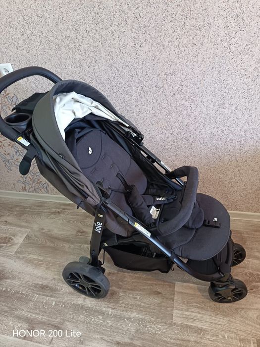 Продам коляску в хорошем состоянии