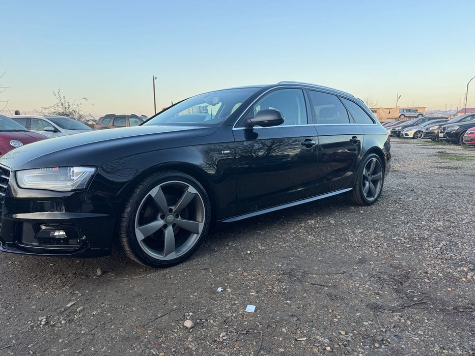 Audi A4 S line cutie automată 2 litri diesel