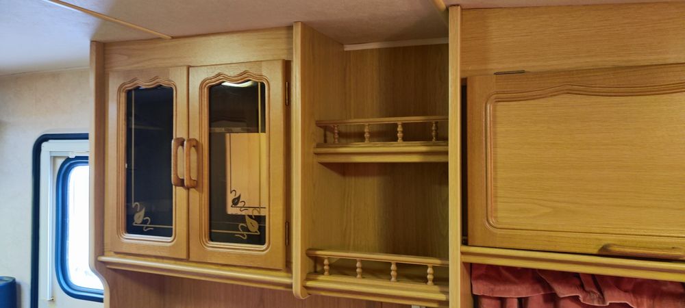 Регистрирана каравана Swift 400 SE с форселт