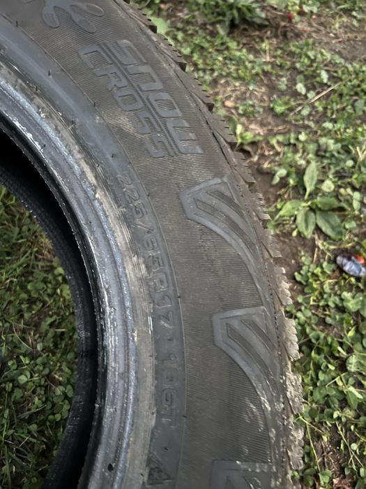 Комплект зимних шин 225/65/17