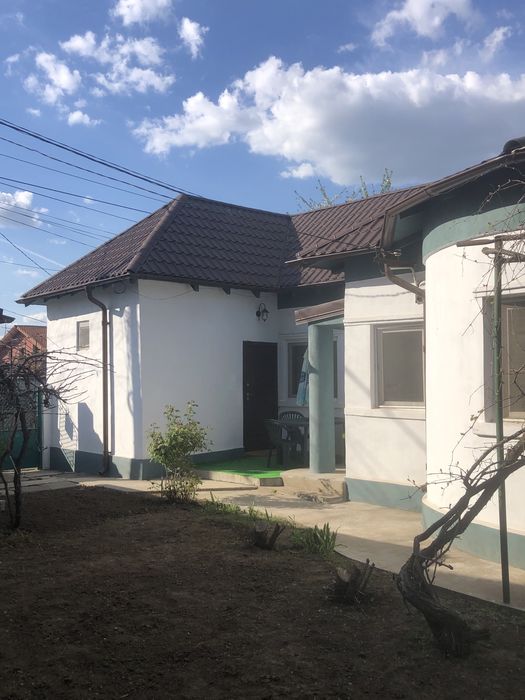 Casa 4 camere , teren 420 mp ( deschidere 15 m ) • Medeea