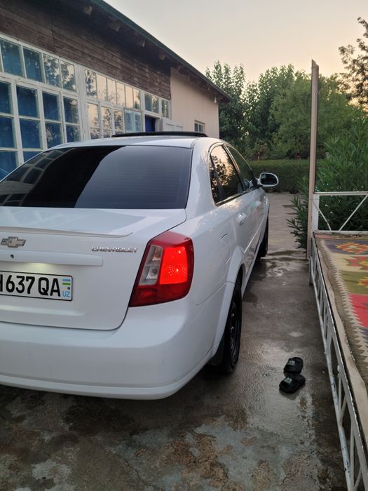 Lacetti 2013 1.6 avtomat 3pozitsiya