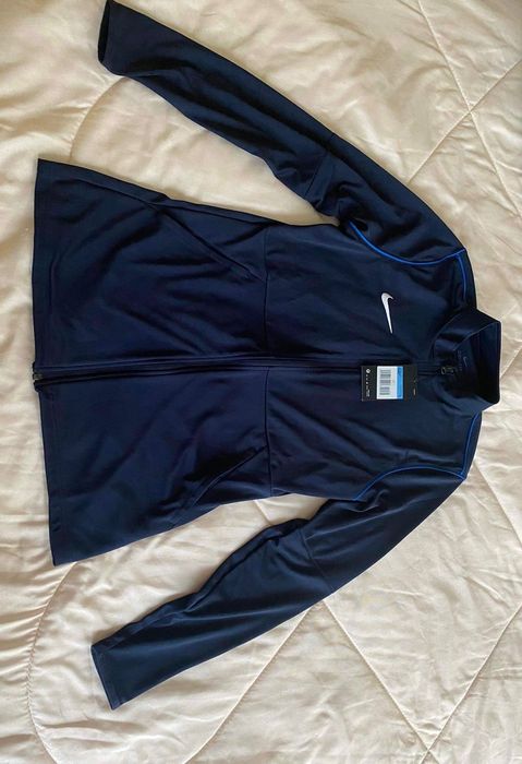 Nike ново дамско горнище