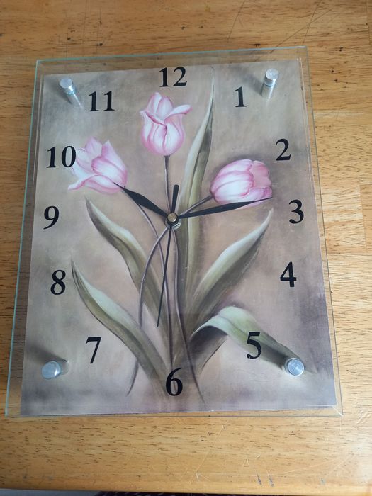 Продам настенные часы