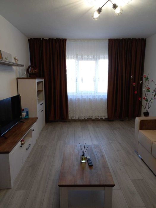 Inchiriez apartament Craiova