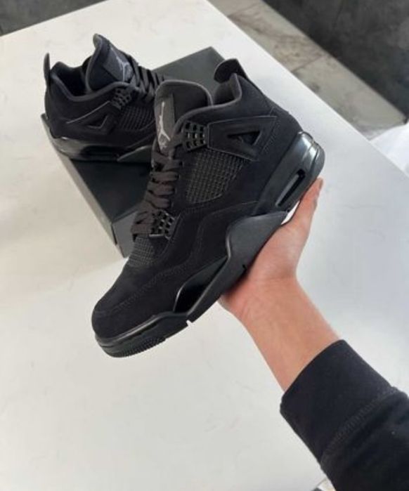 Jordan 4 black cat